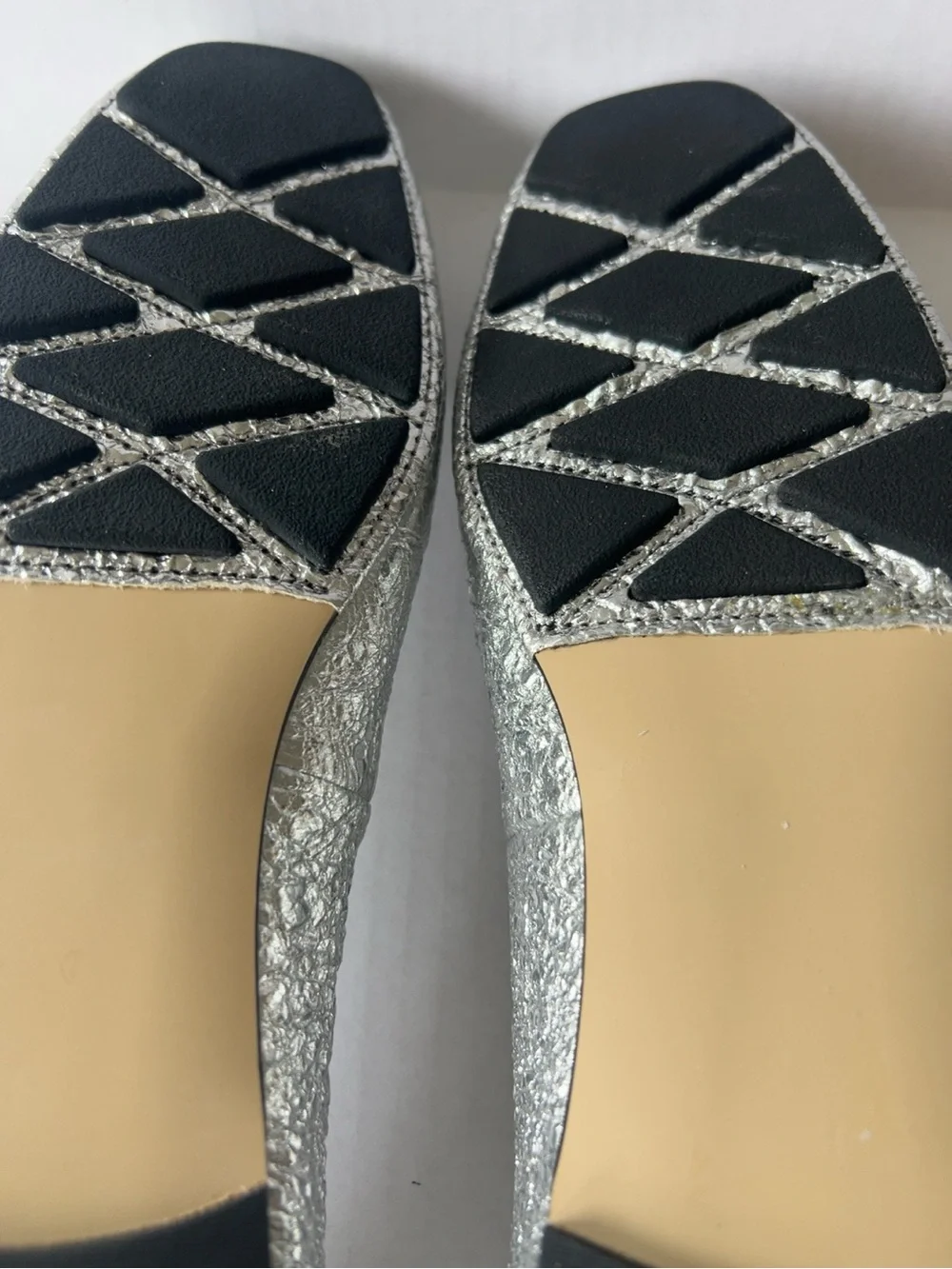 NEW Tory Burch Laila 2 Driver Ballet Flats Silver Crinkle Metallic Leather Shoes